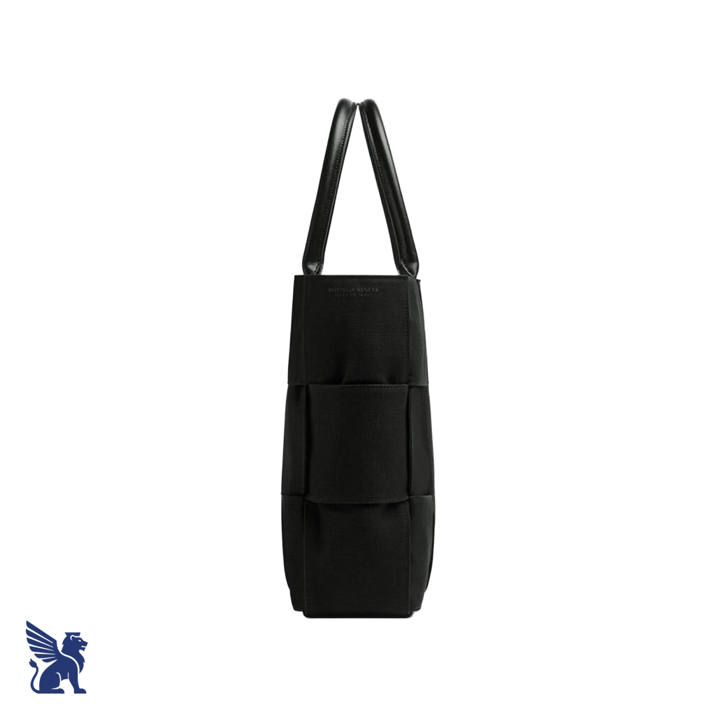Bottega Veneta · Arco Tote Bag (Black)